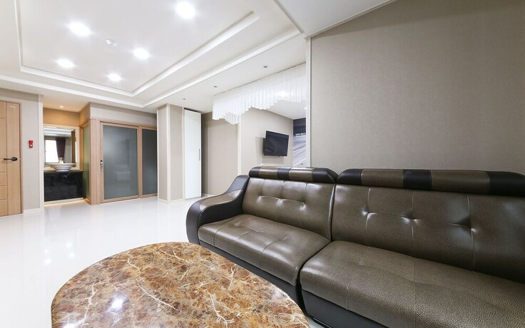 Imagen de la habitación del Hotel Jinju Funny. Foto 12