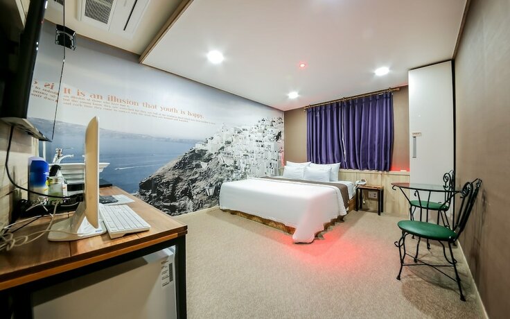 Imagen de la habitación del Hotel Jinju Funny. Foto 16