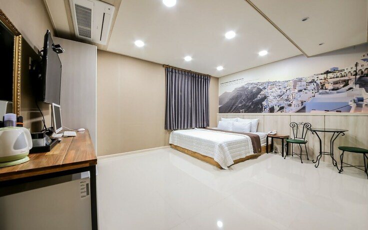 Imagen de la habitación del Hotel Jinju Funny. Foto 25