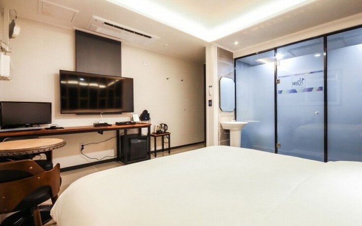 Imagen de la habitación del Hotel Jinju Hot. Foto 28