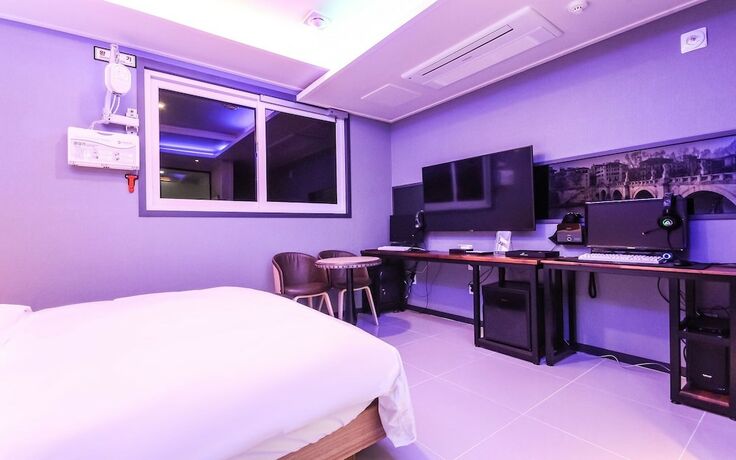 Imagen de la habitación del Hotel Jinju Hot. Foto 32