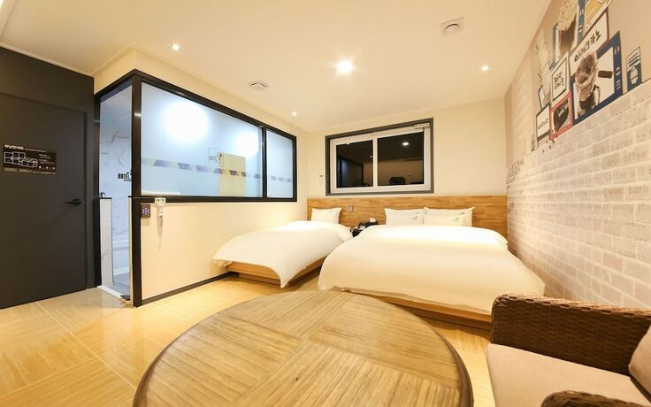 Imagen de la habitación del Hotel Jinju Hot. Foto 37