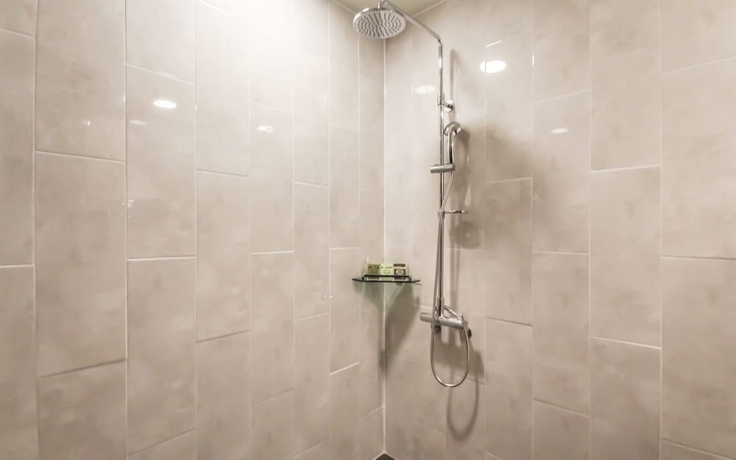 Imagen de la habitación del Hotel Jinju JS. Foto 10