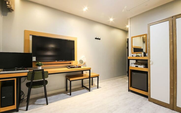 Imagen general del Hotel Jinju Muro. Foto 8