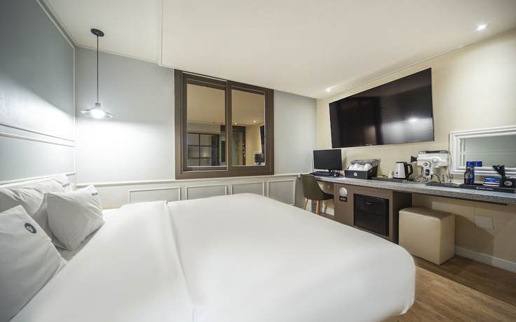 Imagen de la habitación del Hotel Jinju Nine. Foto 2