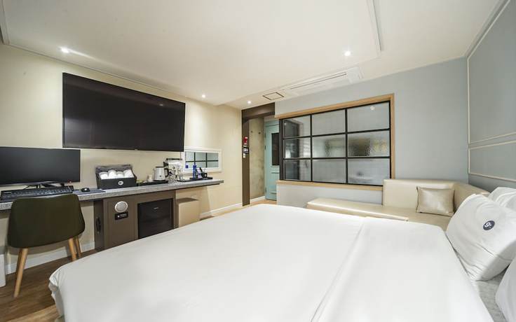 Imagen de la habitación del Hotel Jinju Nine. Foto 4