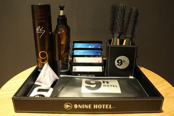 Imagen de los interiores del Hotel Jinju Nine. Foto 20