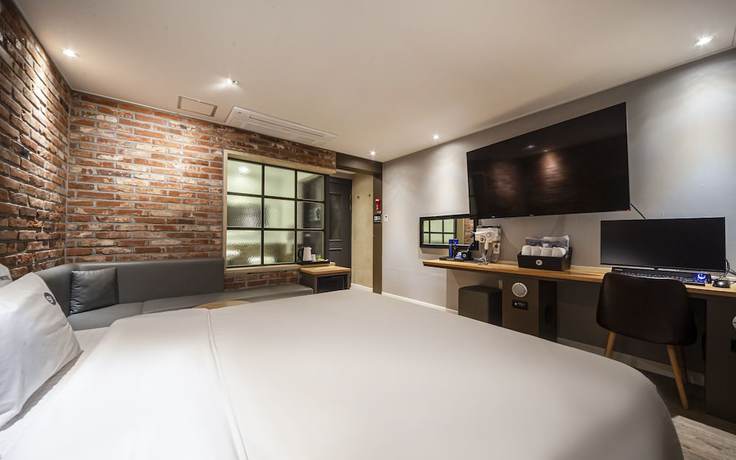 Imagen de la habitación del Hotel Jinju Nine. Foto 15