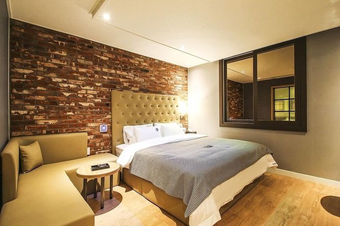 Imagen de la habitación del Hotel Jinju Nine. Foto 16