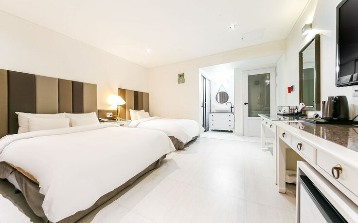 Imagen de la habitación del Hotel Jinju Owl. Foto 15