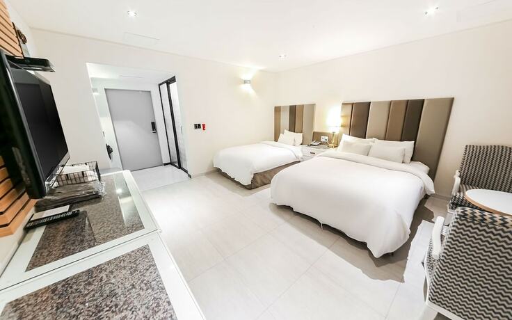 Imagen general del Hotel Jinju Owl. Foto 8