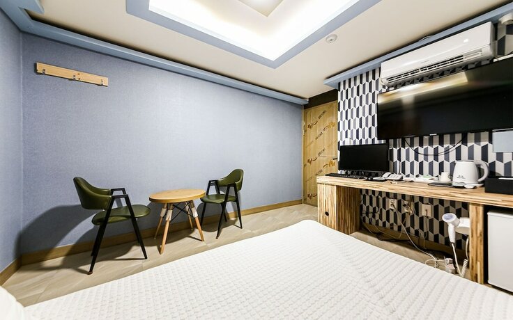 Imagen general del Hotel Jinju Queens. Foto 6