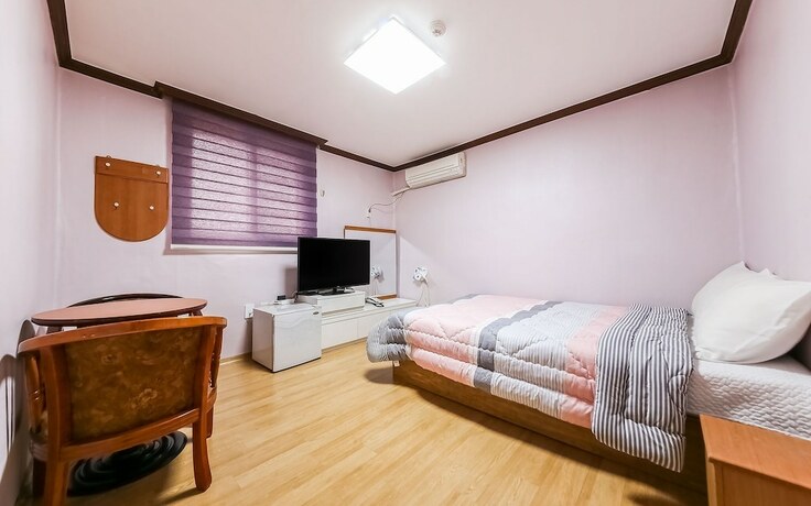 Imagen de la habitación del Hotel Jinju Seongju. Foto 23