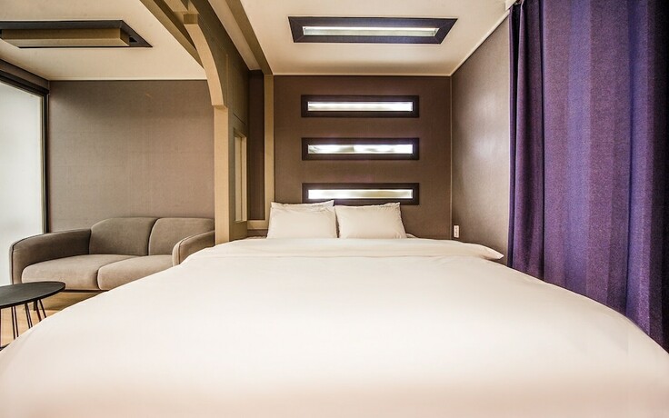 Imagen general del Hotel Jinju Servi. Foto 3