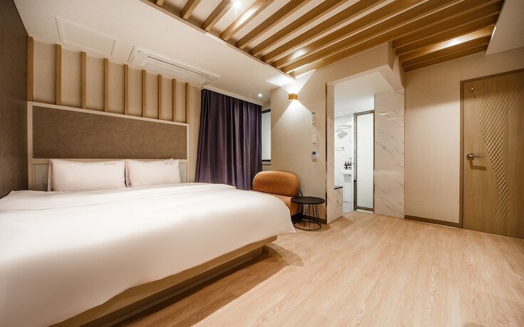 Imagen general del Hotel Jinju Servi. Foto 9