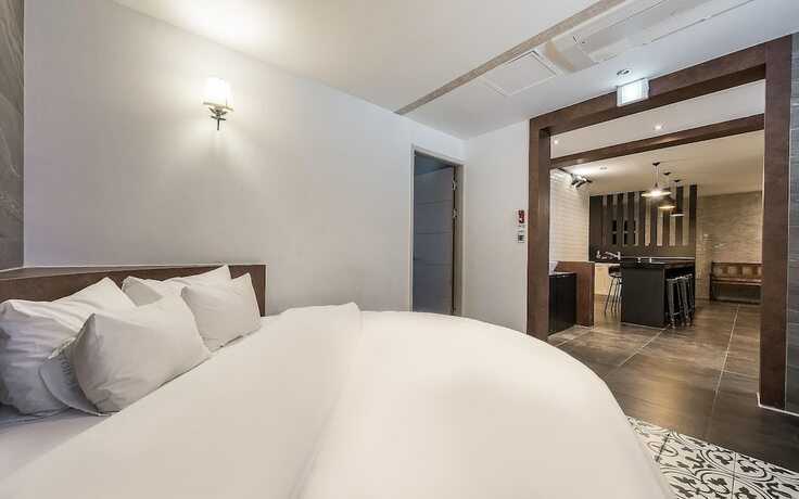 Imagen general del Hotel Jinju Seven. Foto 3