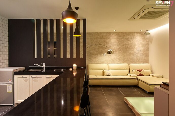 Imagen de la habitación del Hotel Jinju Seven. Foto 20