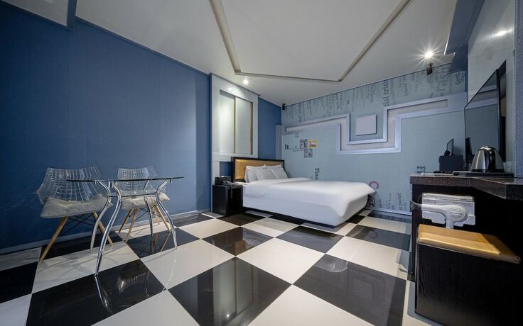 Imagen de la habitación del Hotel Jinju Sky. Foto 19