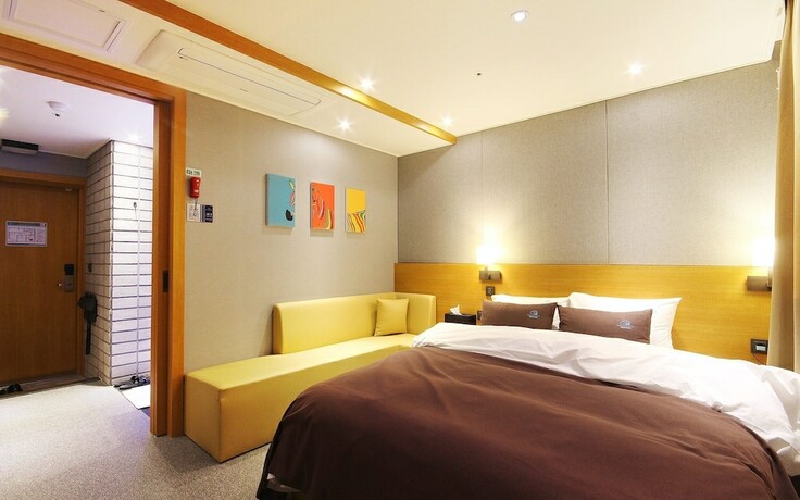 Imagen de la habitación del Hotel Jinju The Cloud. Foto 19