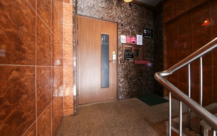 Imagen general del Hotel Jinju The First. Foto 9