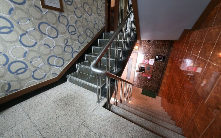 Imagen general del Hotel Jinju The First. Foto 13