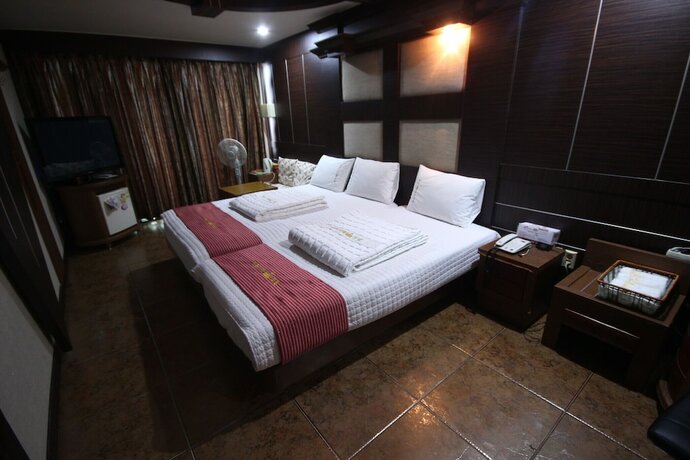 Imagen general del Hotel Jinju Versace. Foto 2