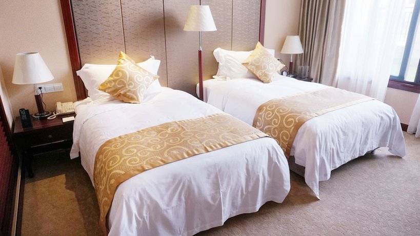 Imagen de la habitación del Hotel Jinling Cityview Zhenjiang. Foto 8