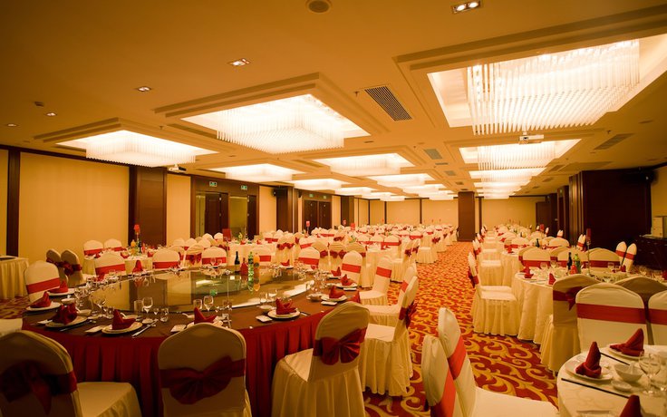 Imagen de los interiores del Hotel Jinling Cityview Zhenjiang. Foto 16