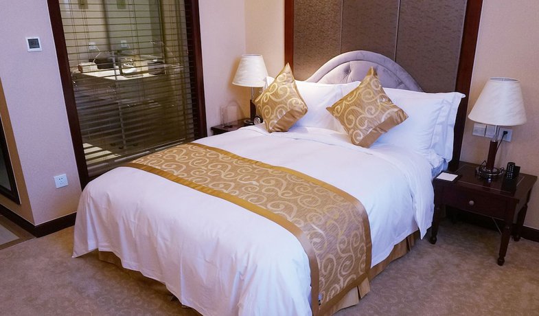Imagen de la habitación del Hotel Jinling Cityview Zhenjiang. Foto 9