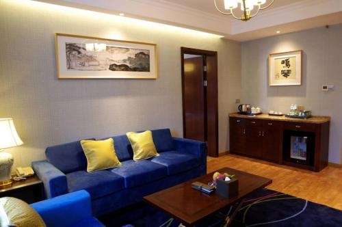 Imagen de la habitación del Hotel Jinling Liyang Palace. Foto 8