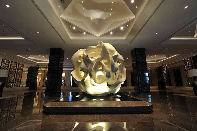 Imagen de los interiores del Hotel Jinling Nanjing. Foto 16