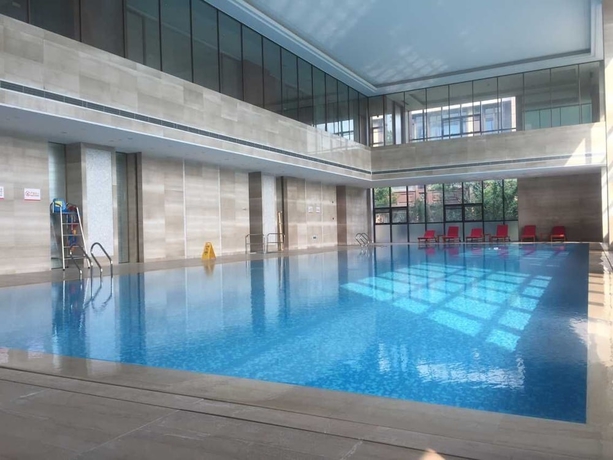Imagen de la piscina del Hotel Jinling Yew Resort Wuxi. Foto 18