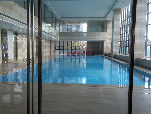 Imagen de la piscina del Hotel Jinling Yew Resort Wuxi. Foto 19