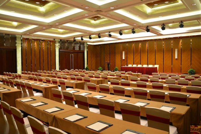 Imagen de los interiores del Hotel Jinling Yew Resort Wuxi. Foto 14