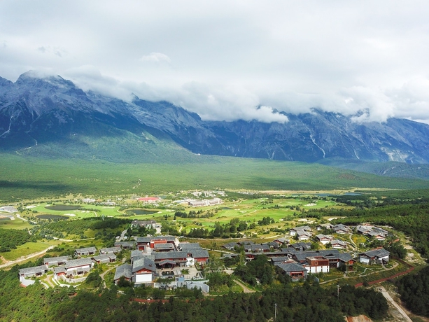 Imagen general del Hotel Jinmao Purelax Mountain Lijiang. Foto 1