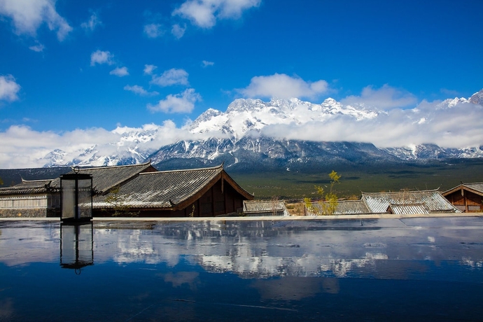Imagen de los exteriores del Hotel Jinmao Purelax Mountain Lijiang. Foto 17
