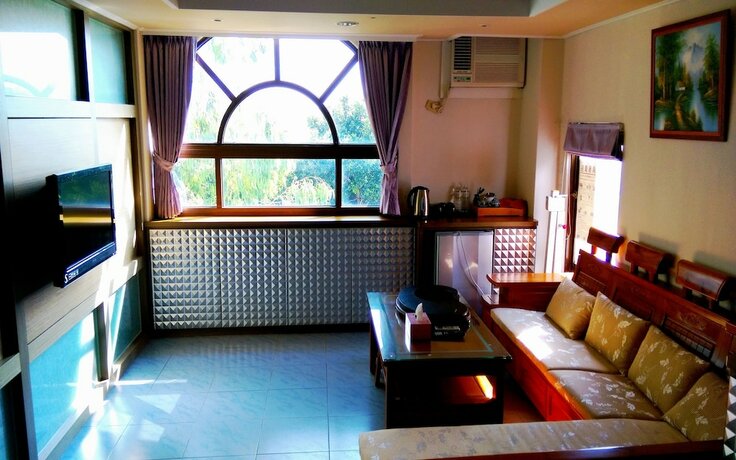 Imagen general del Hotel Jinsa Lakeside View. Foto 9