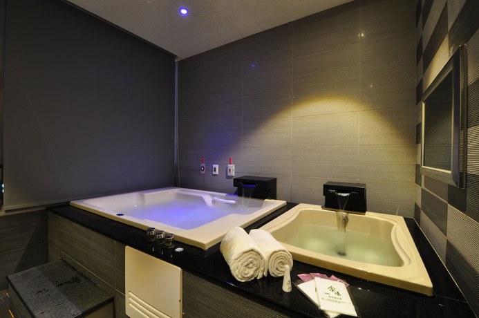 Imagen de la habitación del Hotel Jinspa Resort. Foto 15