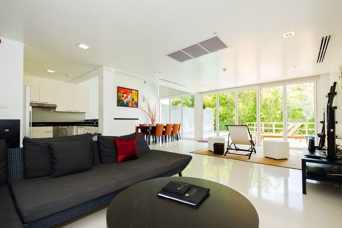 Imagen de los interiores del Hotel Jirana Patong. Foto 16