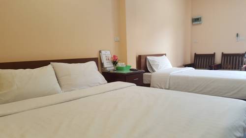 Imagen de la habitación del Hotel Jirasin and Apartment. Foto 3