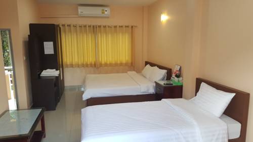 Imagen de la habitación del Hotel Jirasin and Apartment. Foto 4