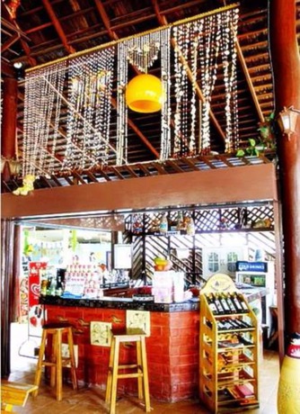 Imagen de los interiores del Hotel Jirawan. Foto 13