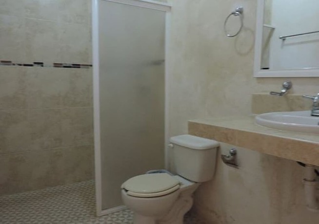 Imagen de la habitación del Hotel Jireh. Foto 9