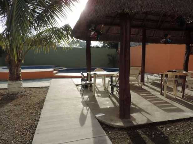 Imagen de los interiores del Hotel Jireh. Foto 15