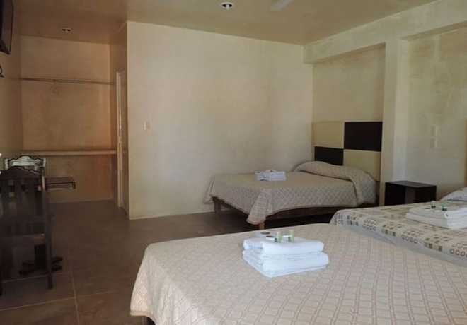 Imagen de la habitación del Hotel Jireh. Foto 14