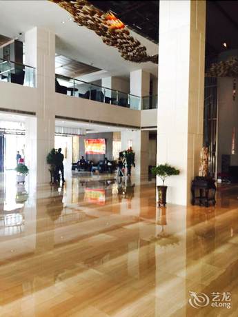 Imagen de la habitación del Hotel Jitang New Century Hotel. Foto 11