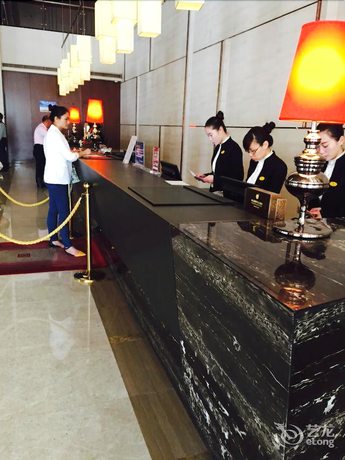 Imagen de los interiores del Hotel Jitang New Century Hotel. Foto 20