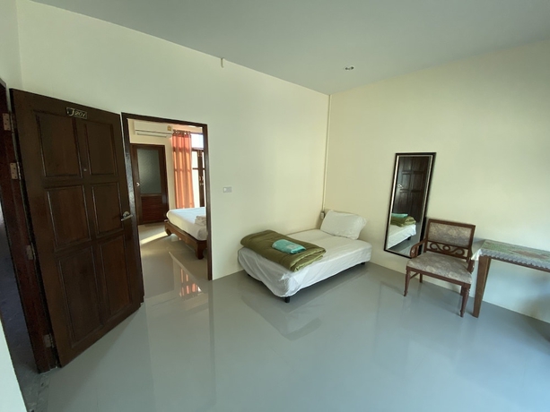 Imagen de la habitación del Hotel Jitra Resort. Foto 2