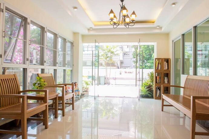 Imagen general del Hotel Jitthamas Residence. Foto 7