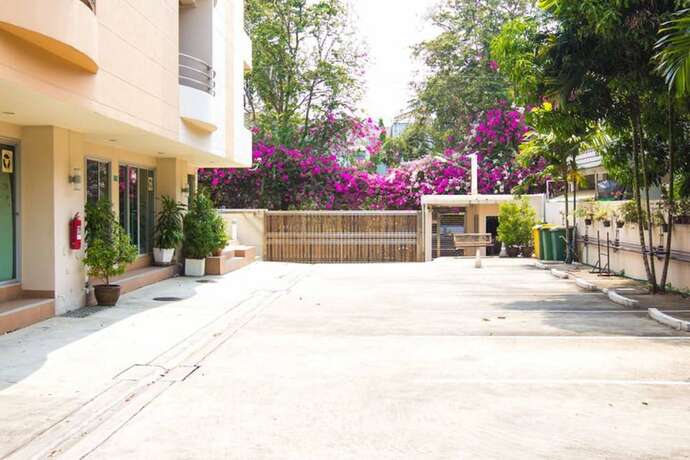 Imagen general del Hotel Jitthamas Residence. Foto 15